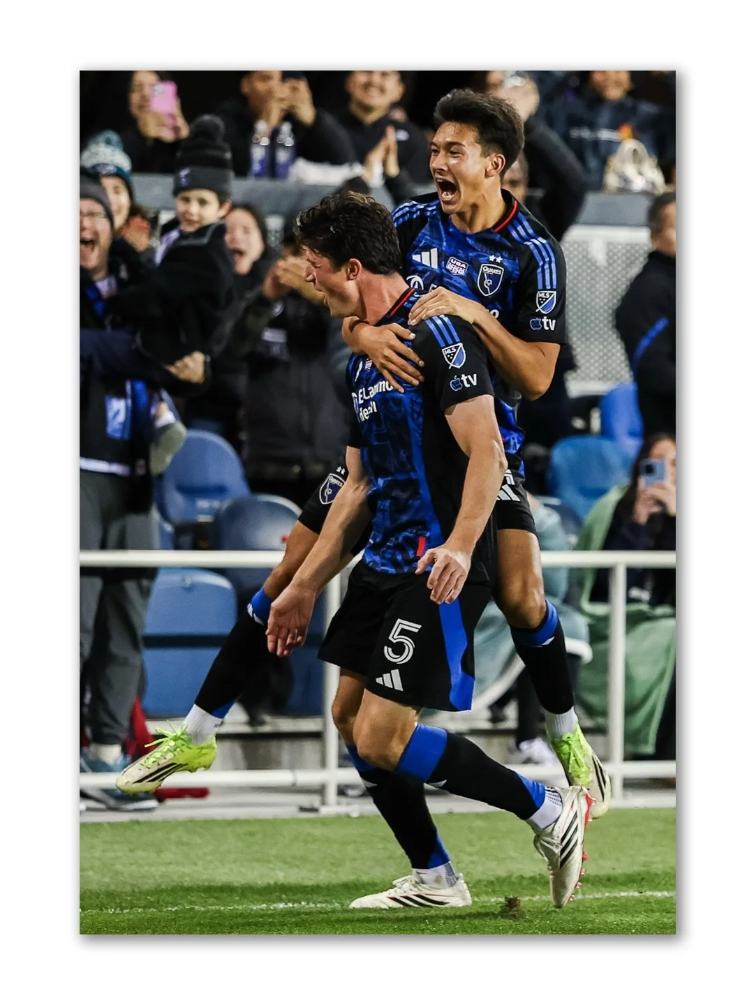 EARTHQUAKES DOMINANCE. 🌊⚡️

San Jose came to make a statement &mdash; and they delivered.
3️⃣&ndash;0️⃣ over Sporting KC.

Every tackle. Every run. Every roar from the stands. This wasn&rsquo;t just a win&hellip; it was a message.

That second goal 