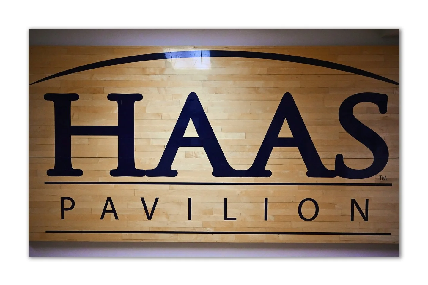 Hardwood showdown. 🏀
Cal vs Titans.
Every possession counts. Who&rsquo;s taking control? 🔥

#CalBasketball #TitansBasketball #CollegeBasketball #NCAABasketball #GameDay #Hoops #CollegeHoops #BasketballLife #FastBreak #CourtVision #MarchToMadness #B