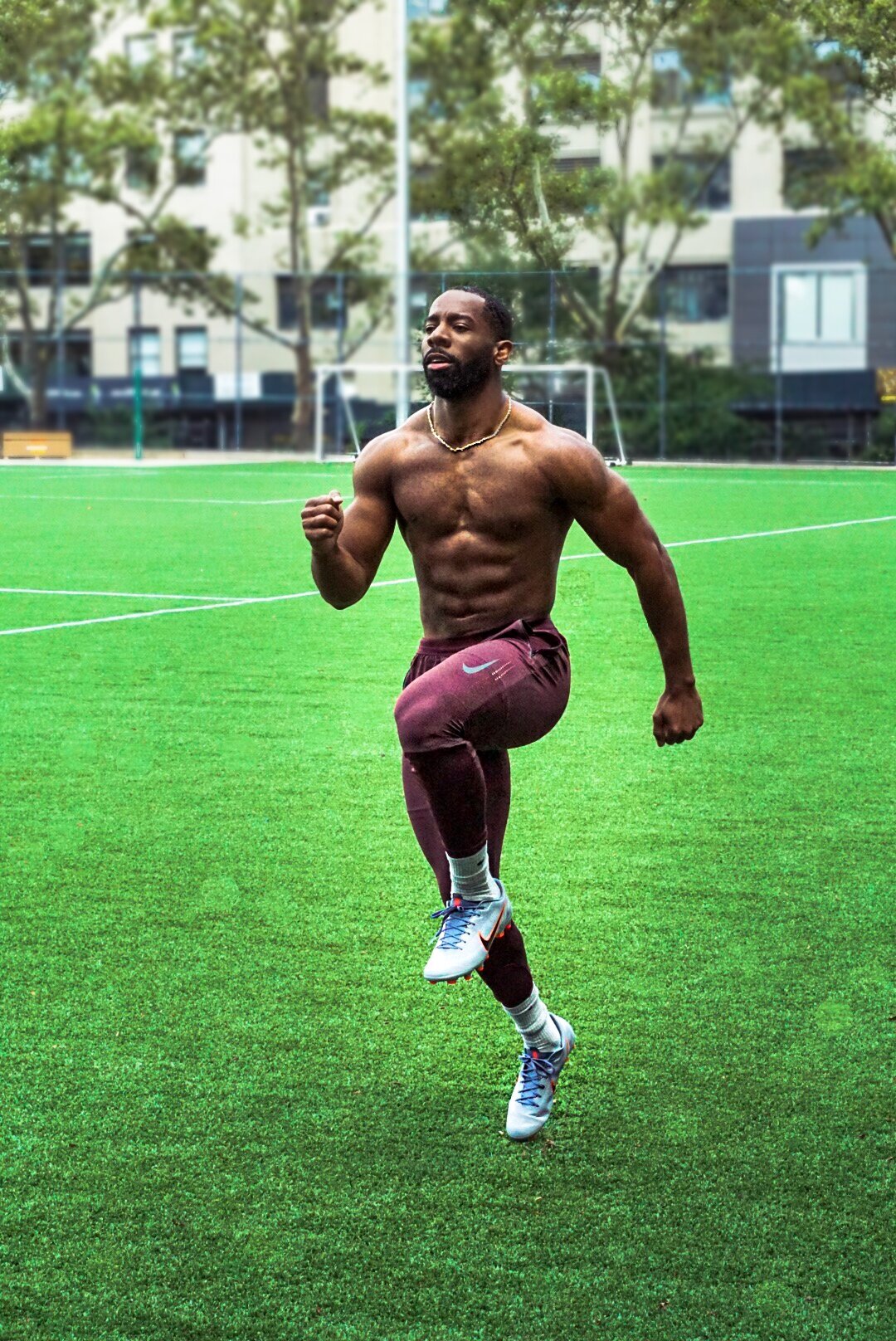 running with no shirt