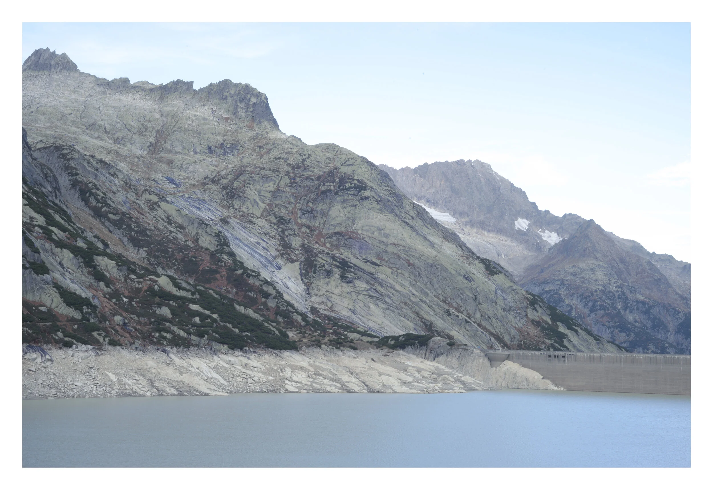 MIMIKRY    THE MOUNTAIN

Fine-Art Print on Hahnemühle Photorag
80x120 cm