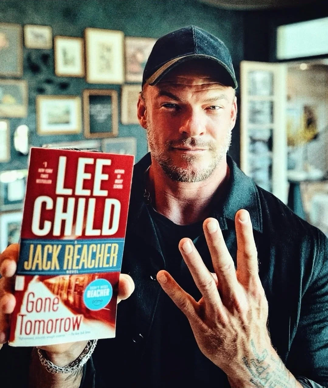 Alan Ritchson teases REACHER season 4?