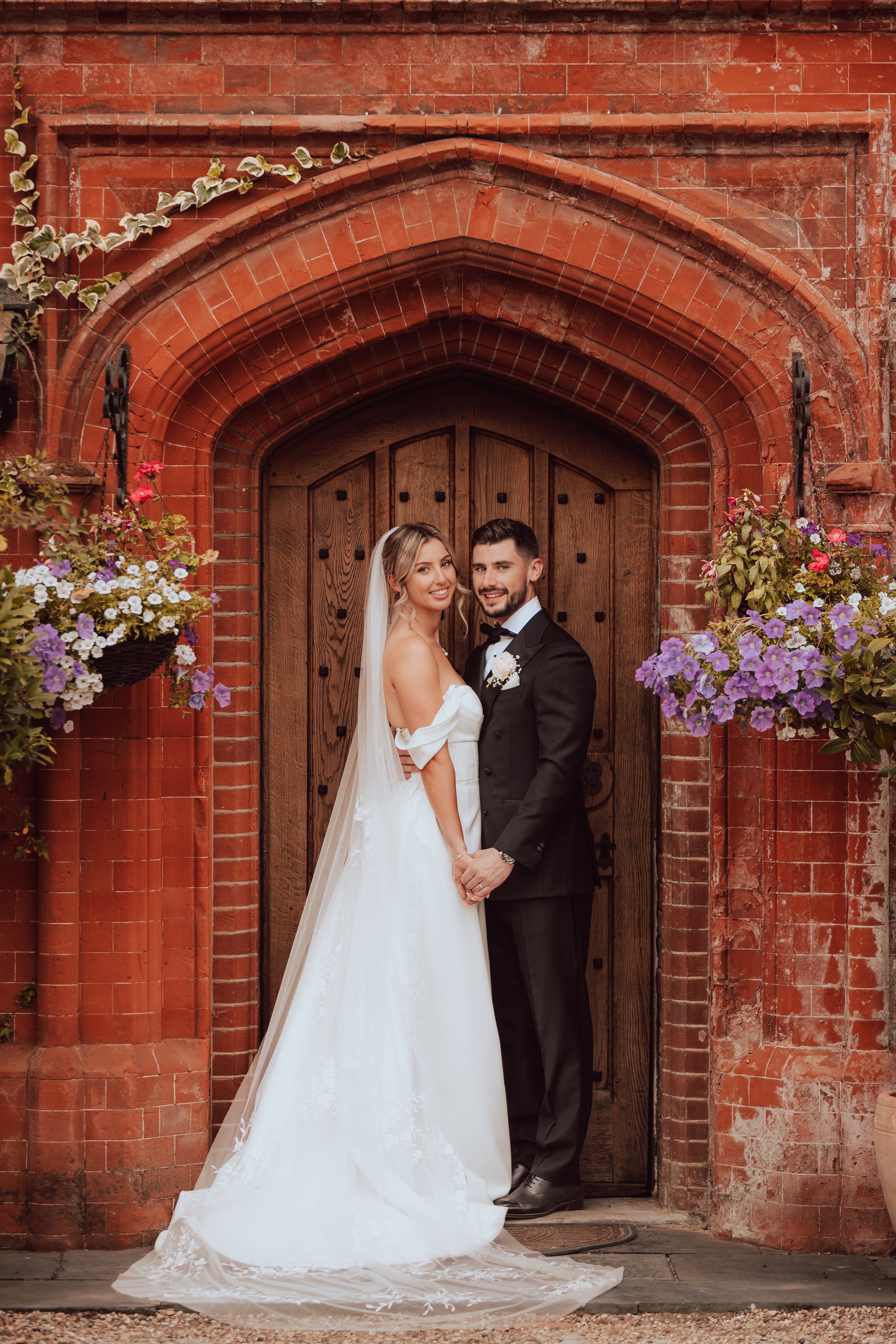 Luxury Wedding Photography captured in Suffolk by Wedding Photographer Liam Gillan at Woodhall Manor