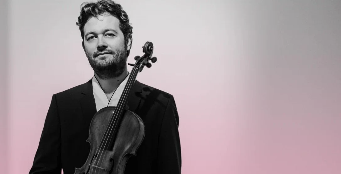 Baroque Threads, Contemporary Colours