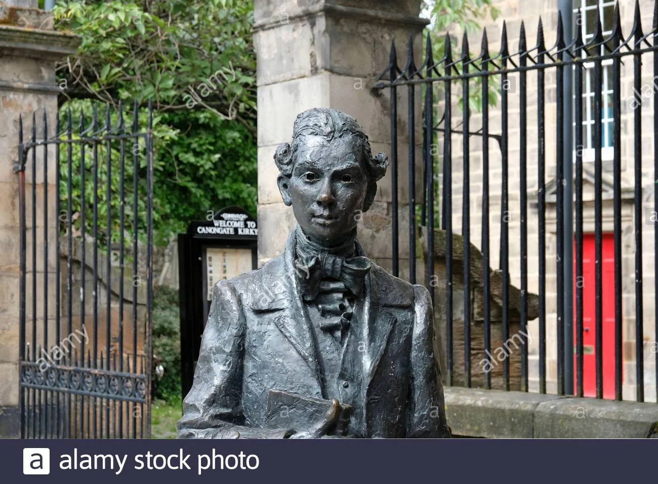  Fergusson’s ‘Auld Reikie’