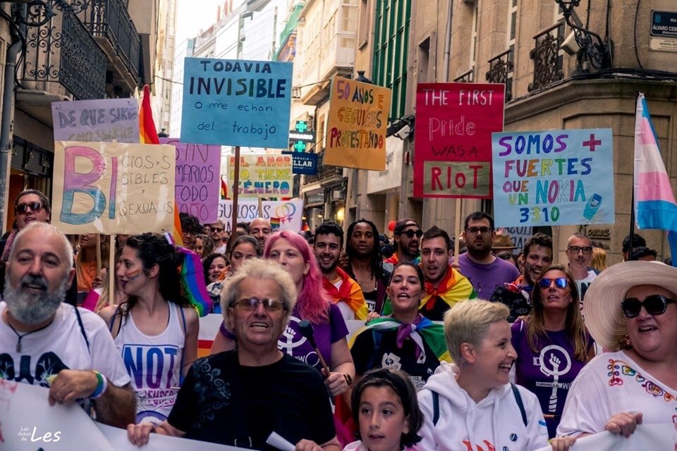 Fito in a LGTB protest.jpg