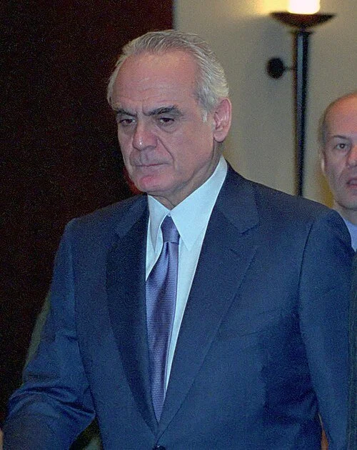 Corruption Twists: Former Greek Minister Leaves Jail, Former Mayor Goes Back
