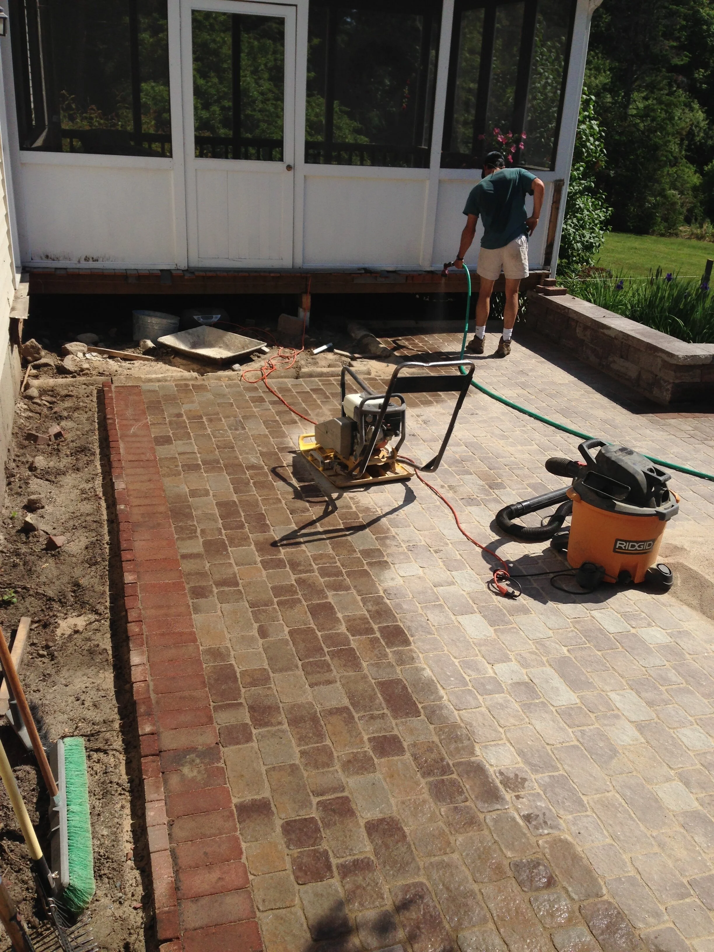 Bruce designed a red brick trim around the edges.