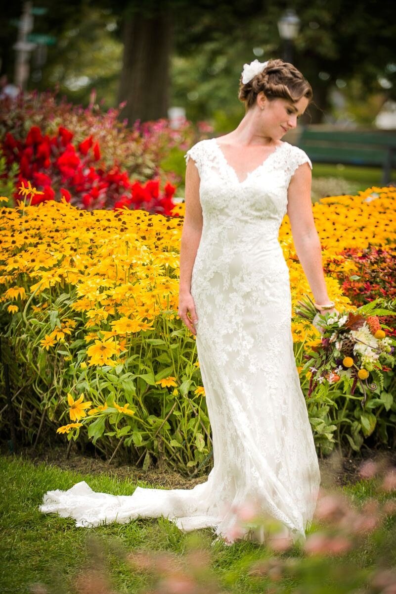 bride-amongst-flowers-prescott-park.jpg
