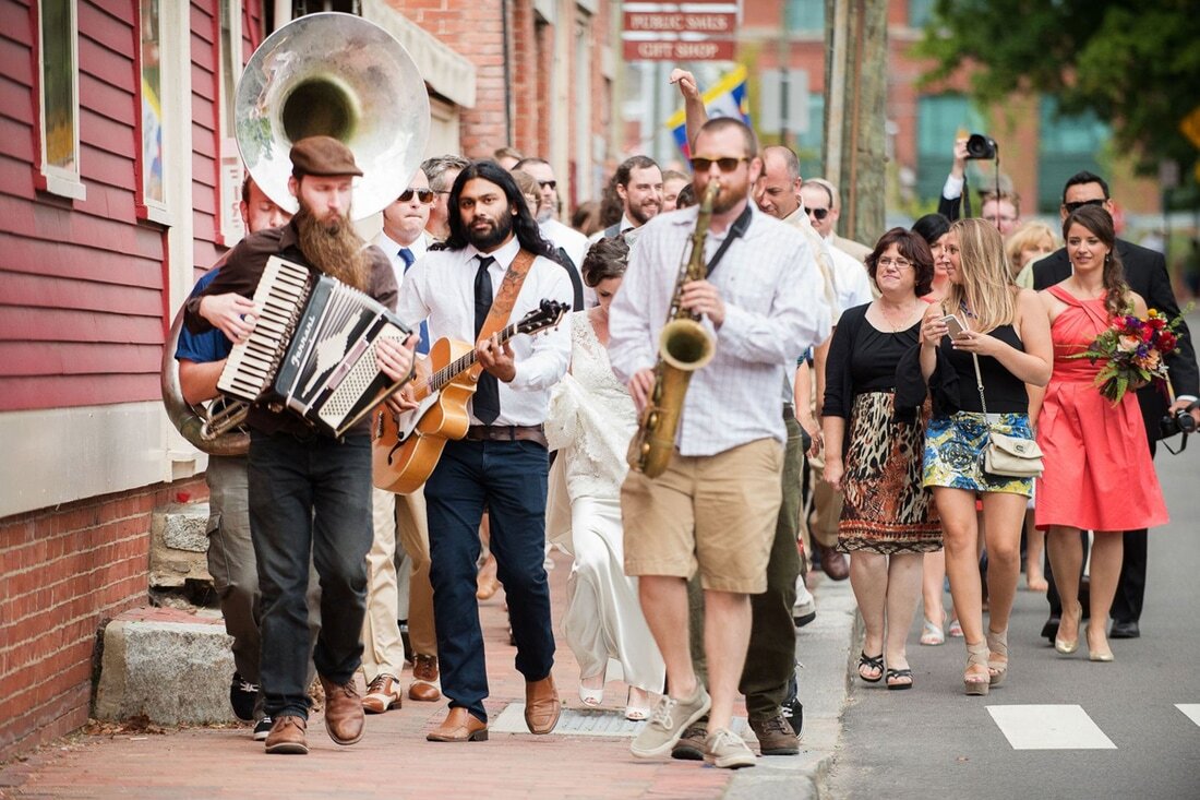 portsmouth-nh-wedding-musician-in-downtown.jpg
