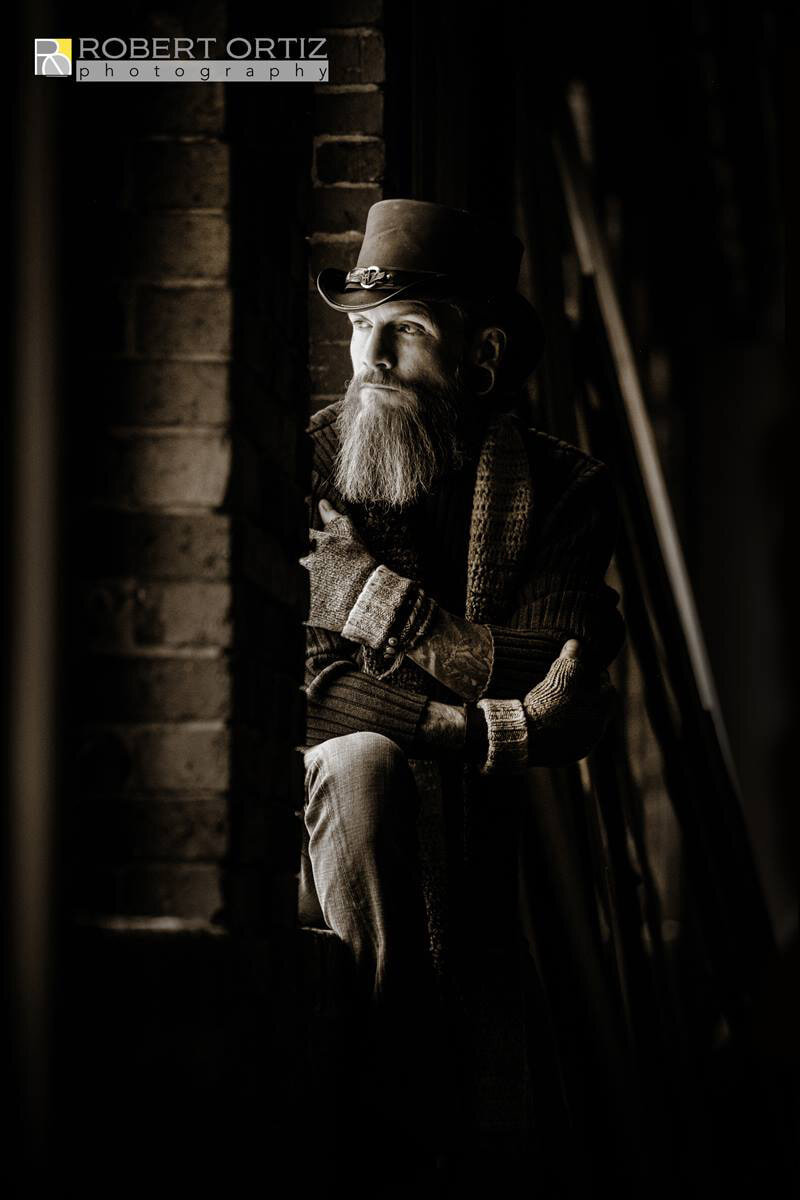 bw-moody-steampunk-portrait-in-studio-nh_orig.jpg