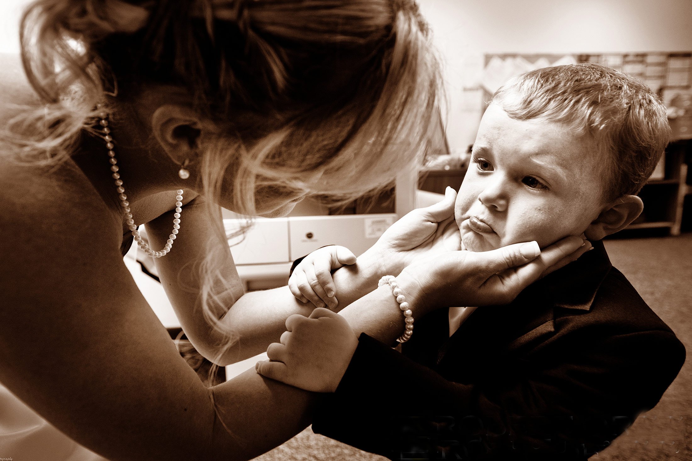 Bride &amp; son at Waterville valley wedding |Robert Ortiz Photography (Copy)