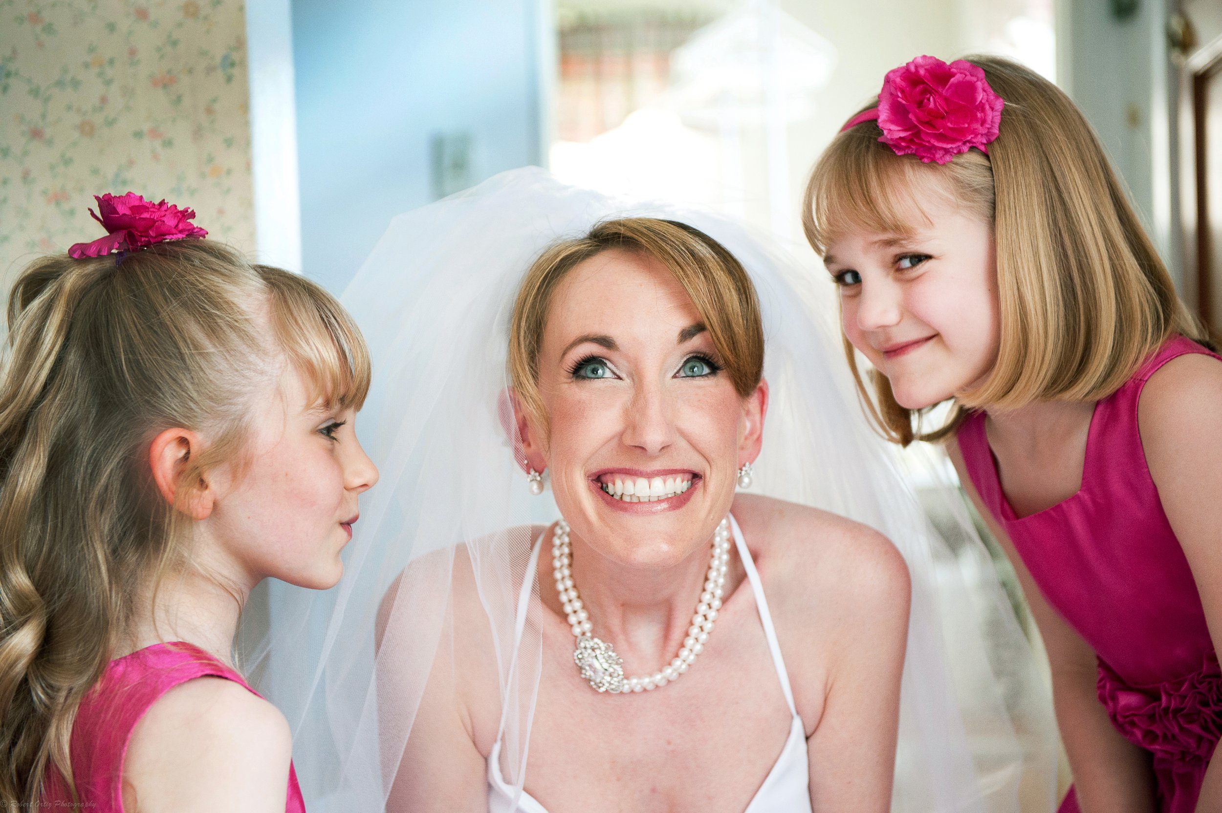 Bride with flower girls at home | Robert Ortiz Photography (Copy)