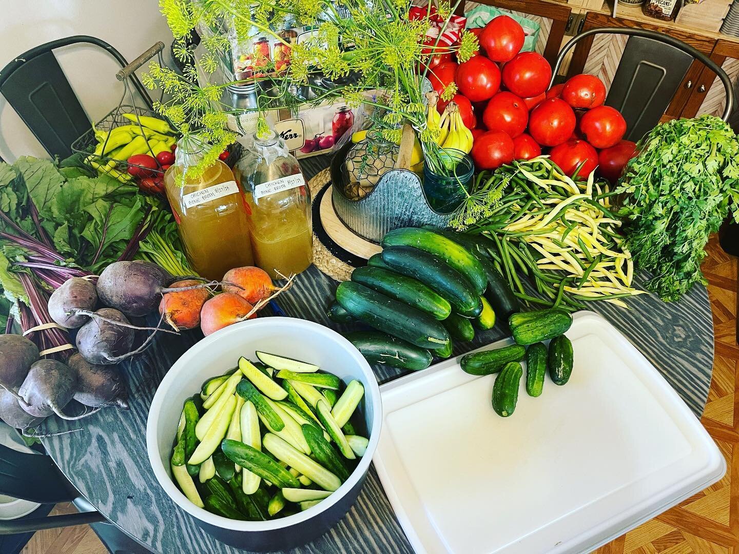 Canning day&hellip;.Our garden has been good to us and I&rsquo;m thankful for the farmers and the produce that we received from them at the farmers market. #garden #sustainability #gardening #canning #pastasauce #salsa #pizzasauce #chickenbonebroth #