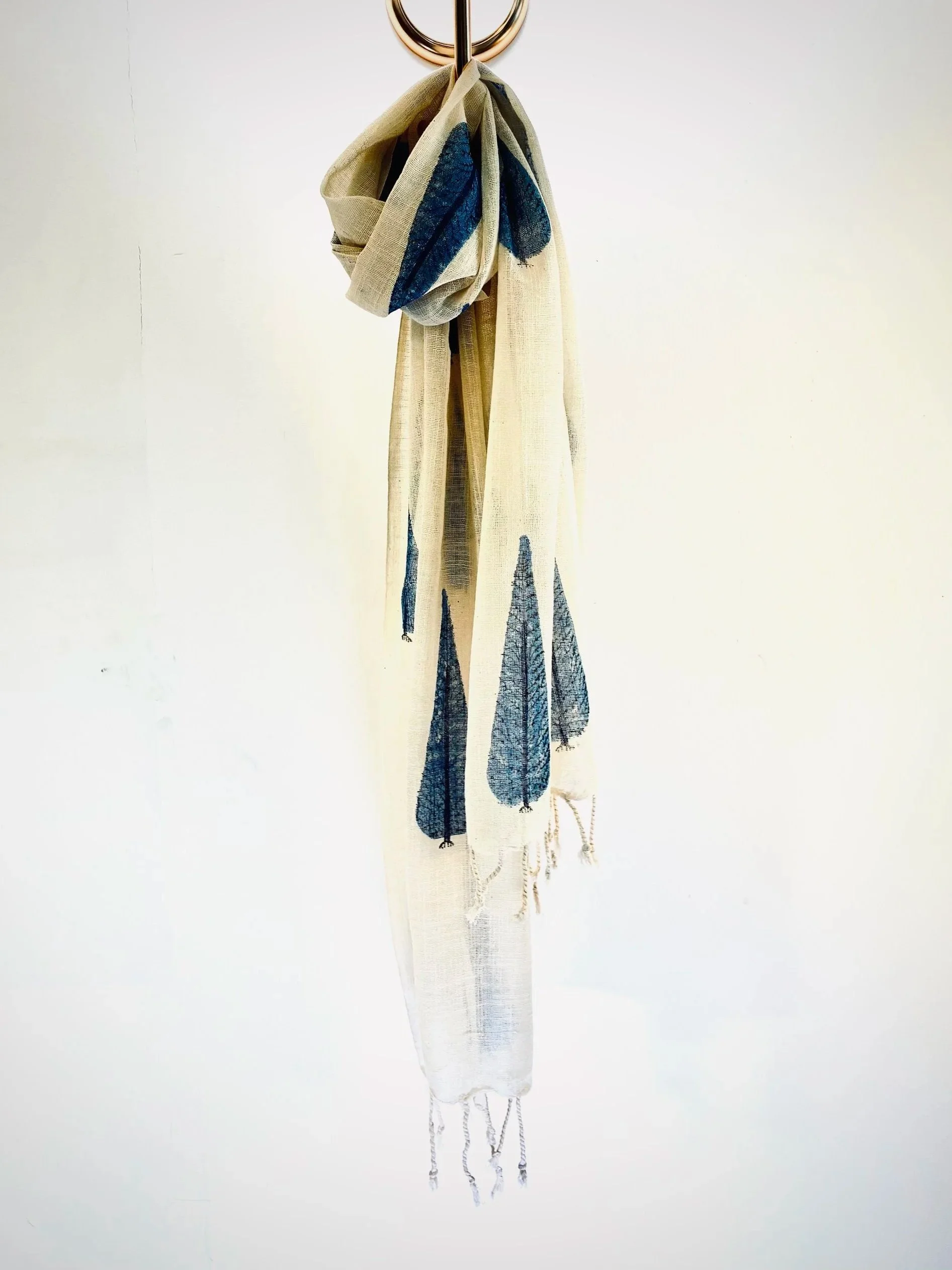 blue+scarf.jpg
