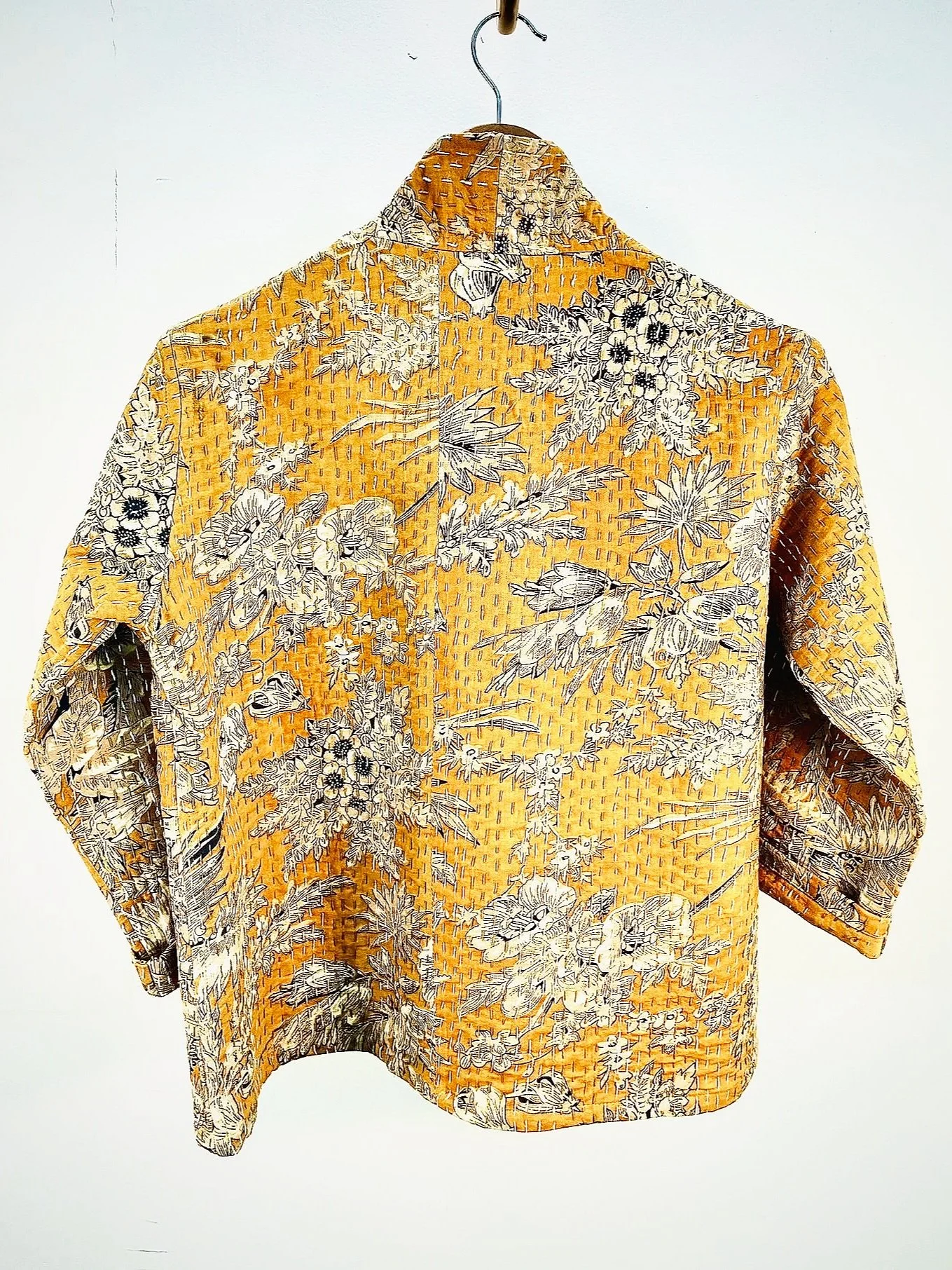 gold+jacket+back.jpg