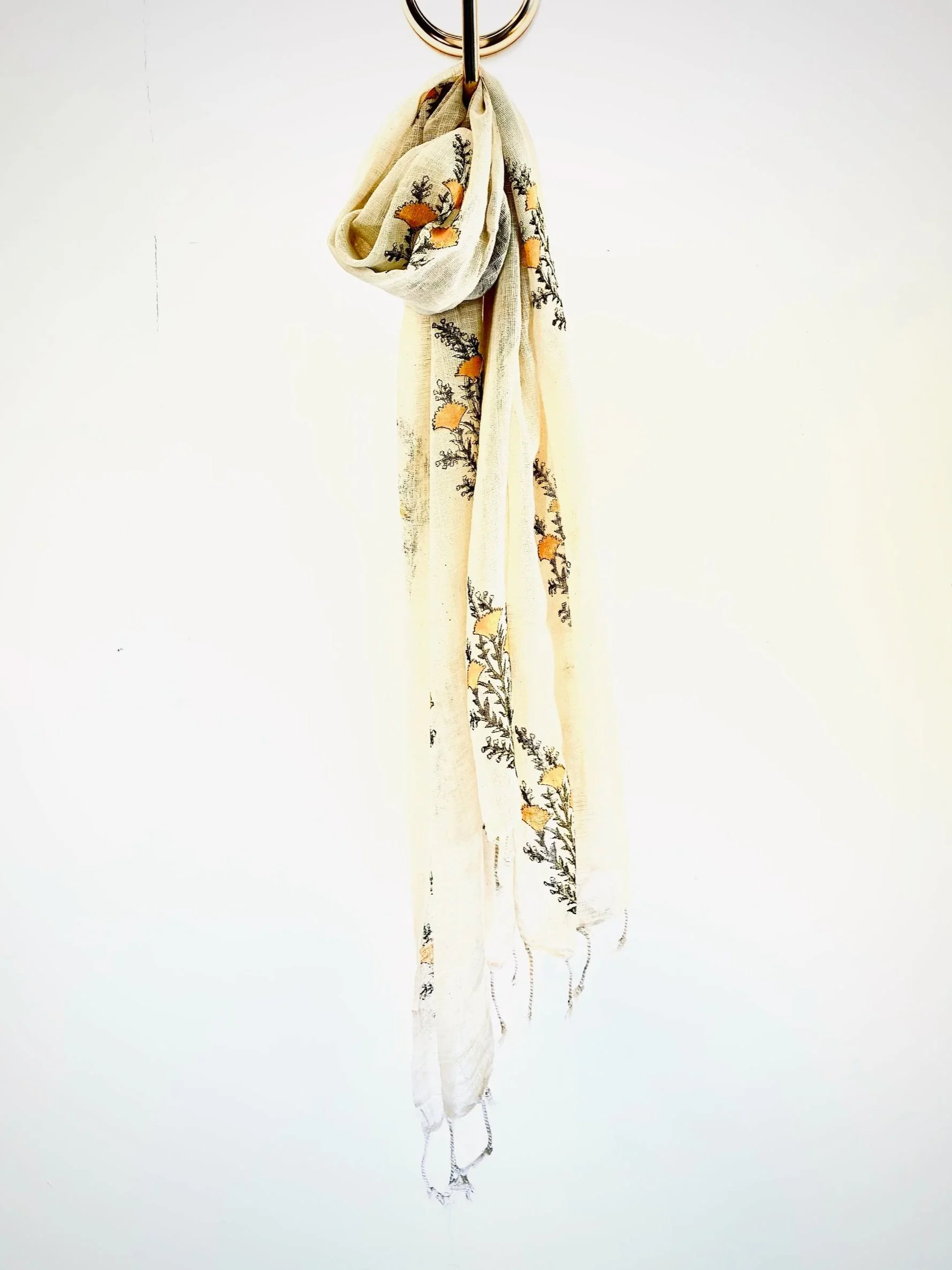 yellow+scarf.jpg