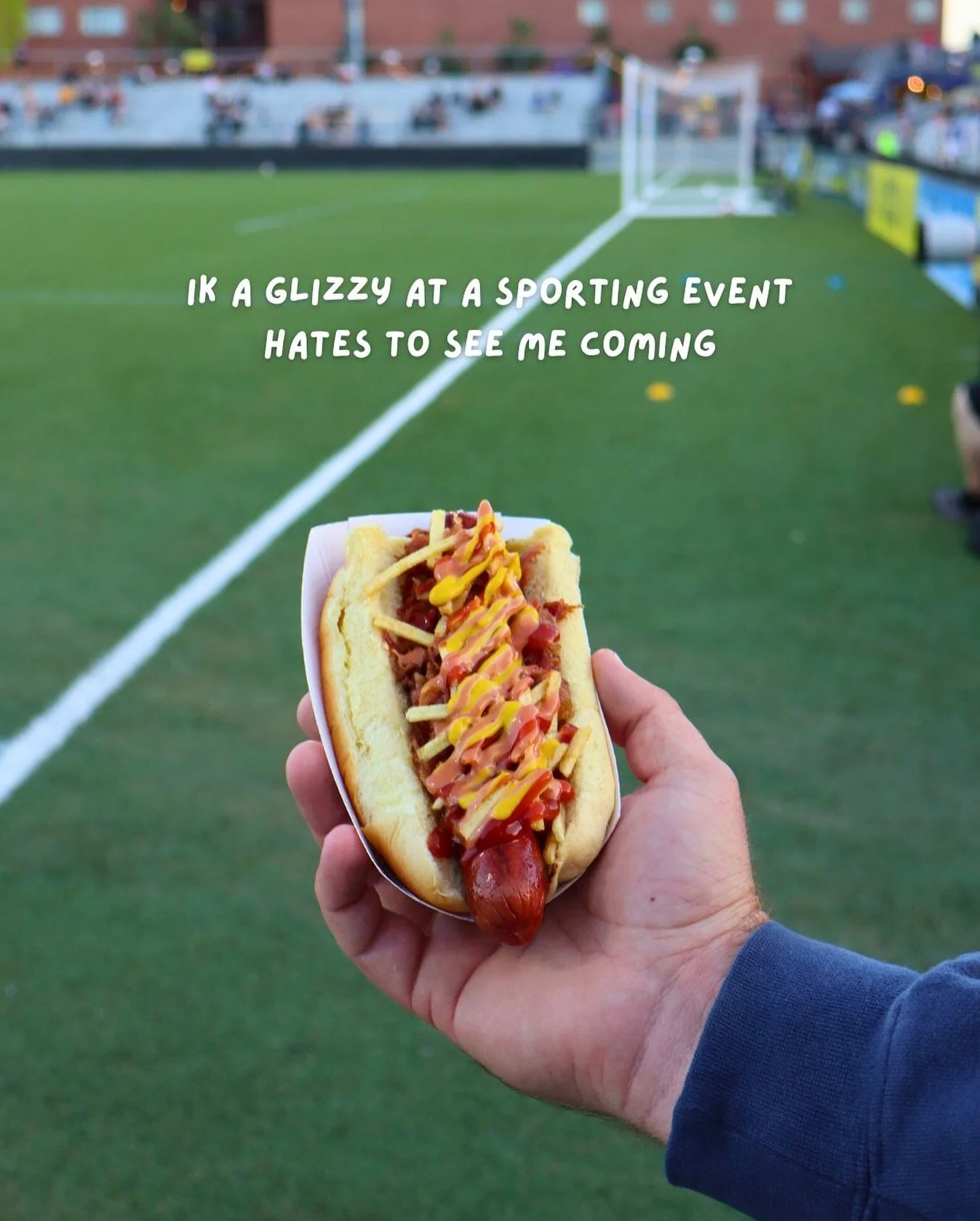 No idea who we&rsquo;re rooting for, only here for the food👏🏻

Weekends are for all the sports and all the fresh-grilled hot dogs🤌🏼

Let us bring the flavor to your game day gathering &mdash;

A box of dogs at your doorstep is exactly what you ne