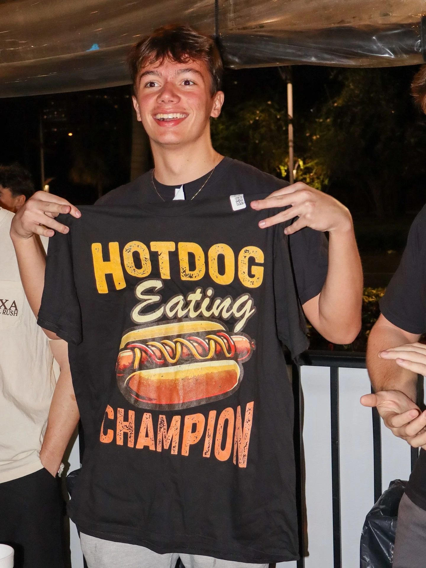Meet the champion 🏆

At least for now&hellip;

Think you can beat 11 glizzys in 7 minutes?

PROVE IT😎

#Tampaeats #glizzy #hotdog #hotdogeatingcontest