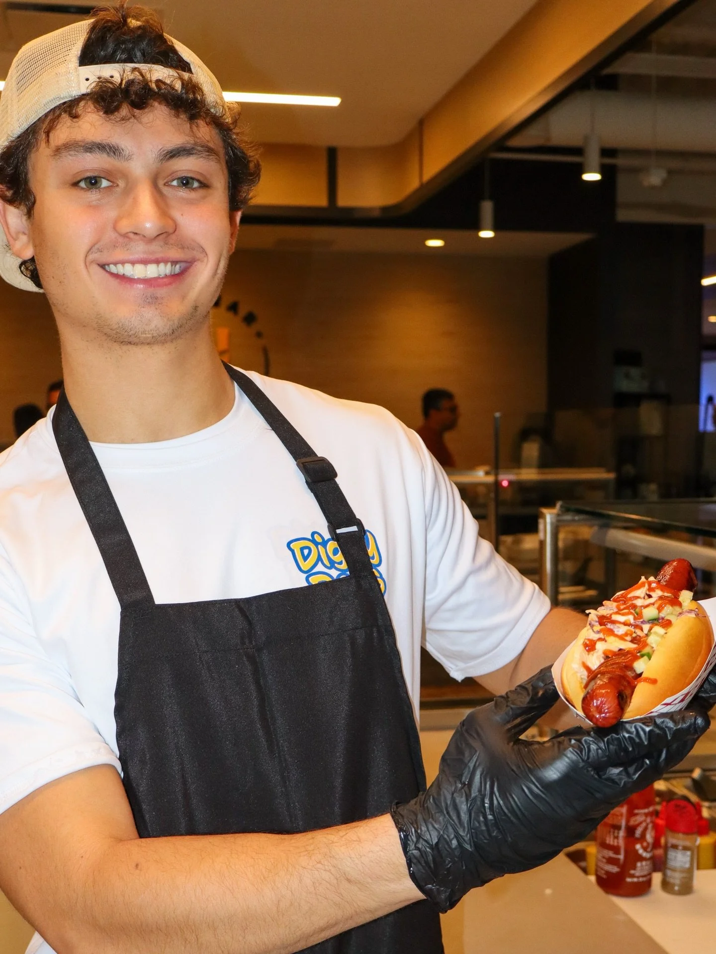 Super Bowl recovery starts here👏🏻

@diggydogs_tampa is serving up specialty hot dogs like you&rsquo;ve never tasted before😎

Stop by our location at 📍3660 S Manhattan Ave, Tampa FL today until 8 p.m.

#tampaeats #gliizy #foodie #tampalunch