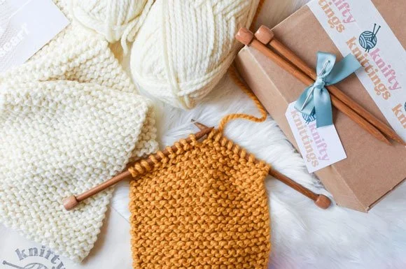 Knifty Knitting's scarf knitting kit