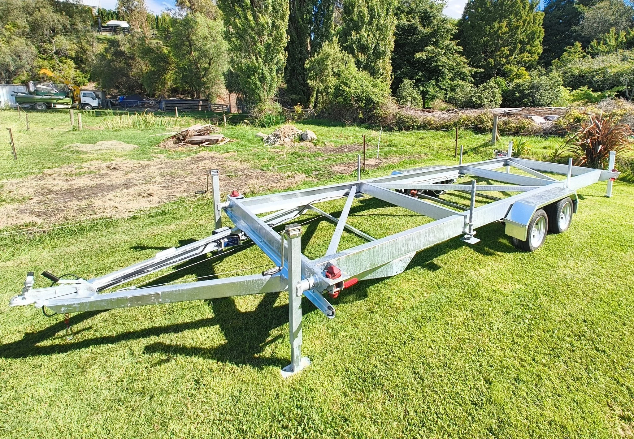 Road‑Legal Container Trailer &mdash; Built for Real‑World Transport 

Move your fold‑out home or standard container safely and legally with our 3.5T‑rated road trailer. Twist locks. Tandem equalising suspension. Braked axles. Wireless brake controlle