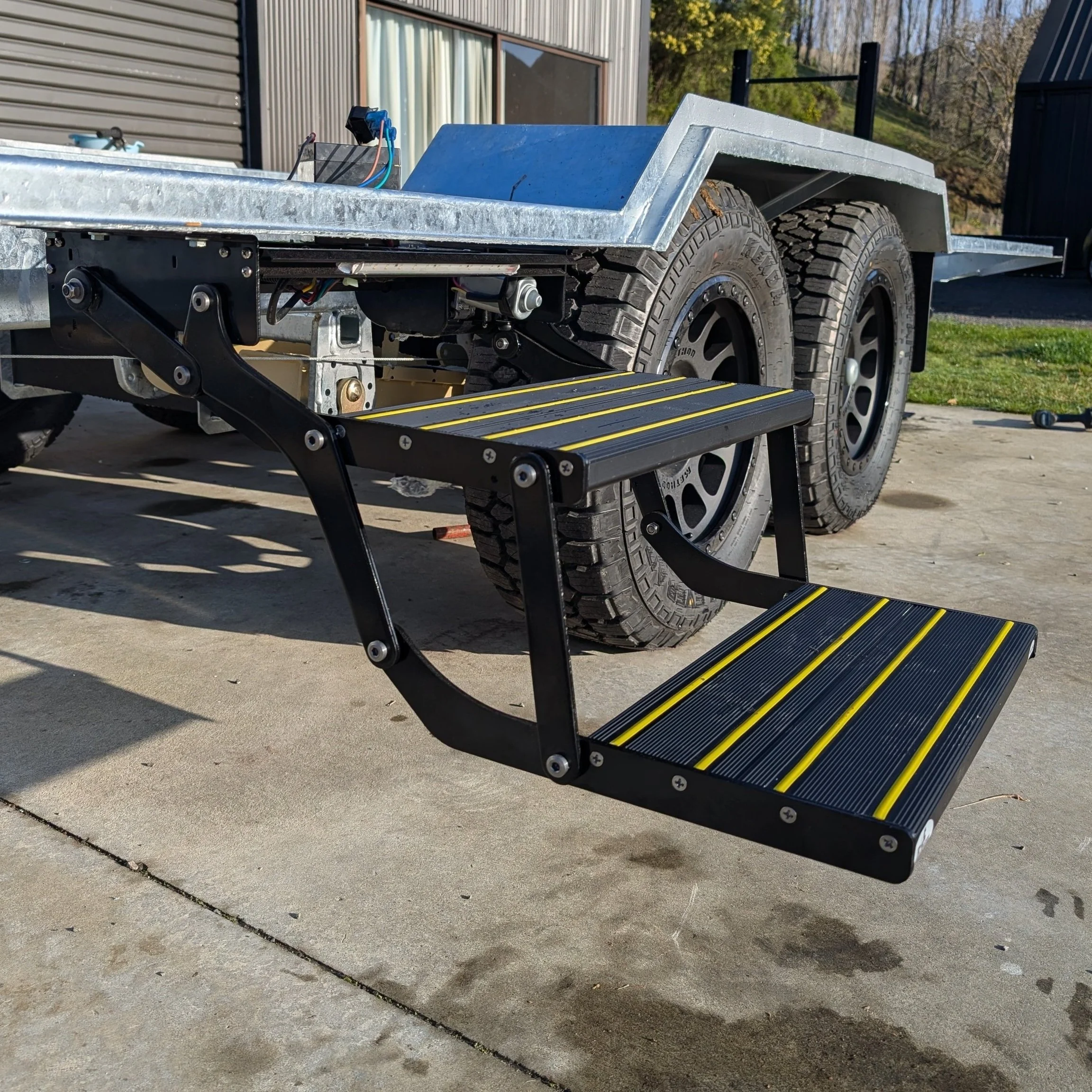 cavavan electric fold down steps nz