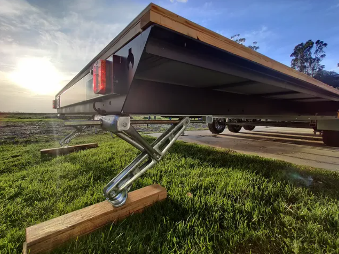 tiny house trailer nz with corner steadies