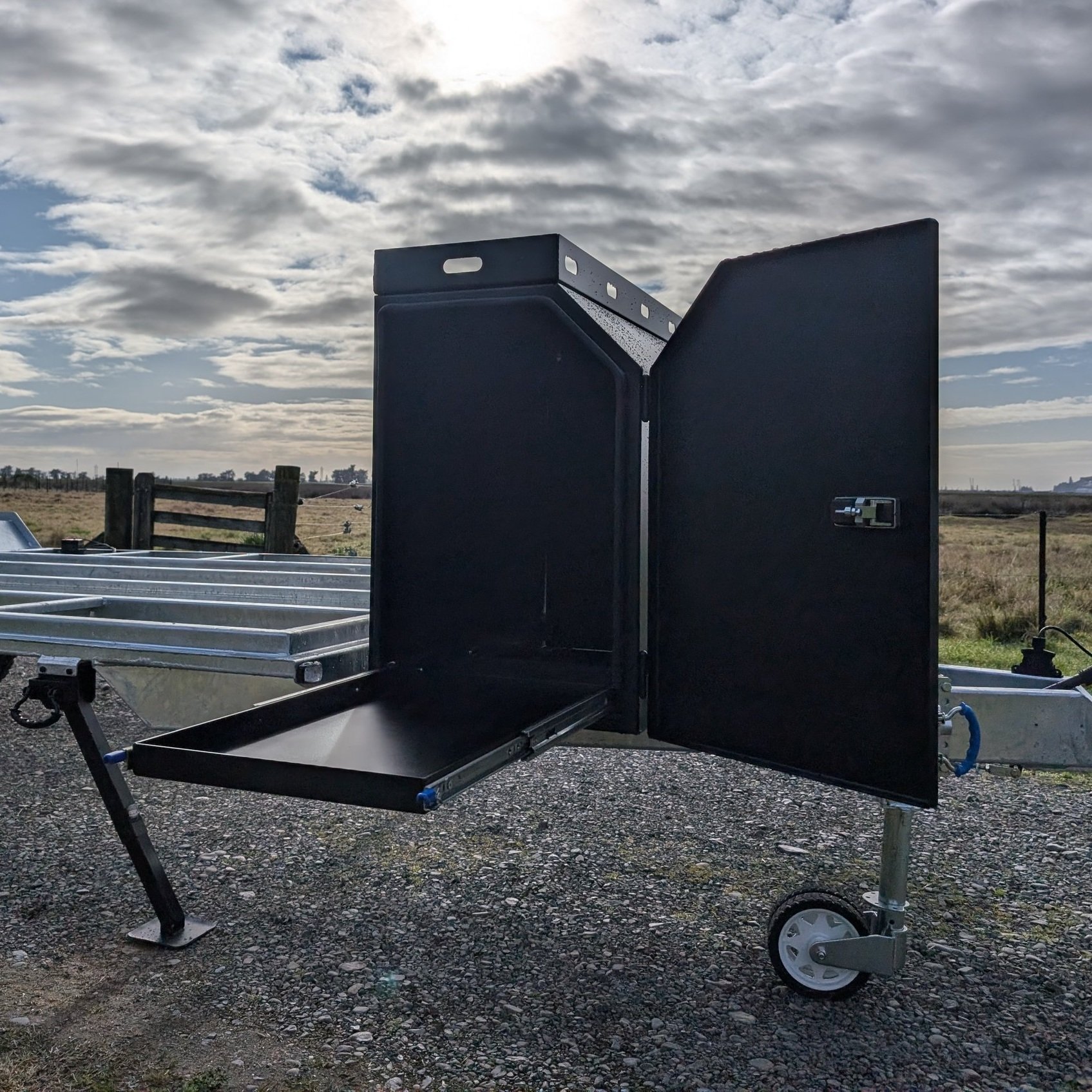 cavavan storage box for tools, bbq and rubbish