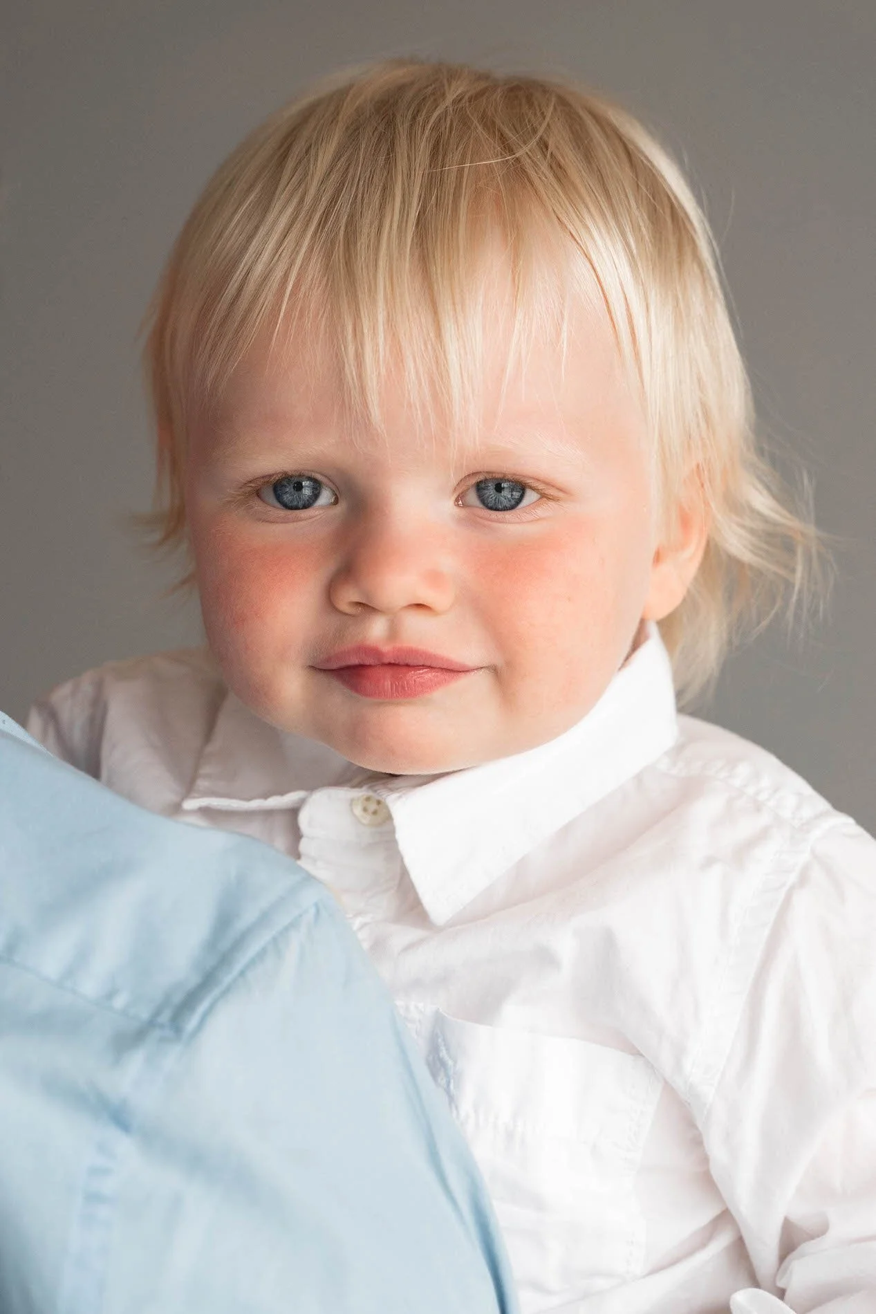 baby-on-shoulder