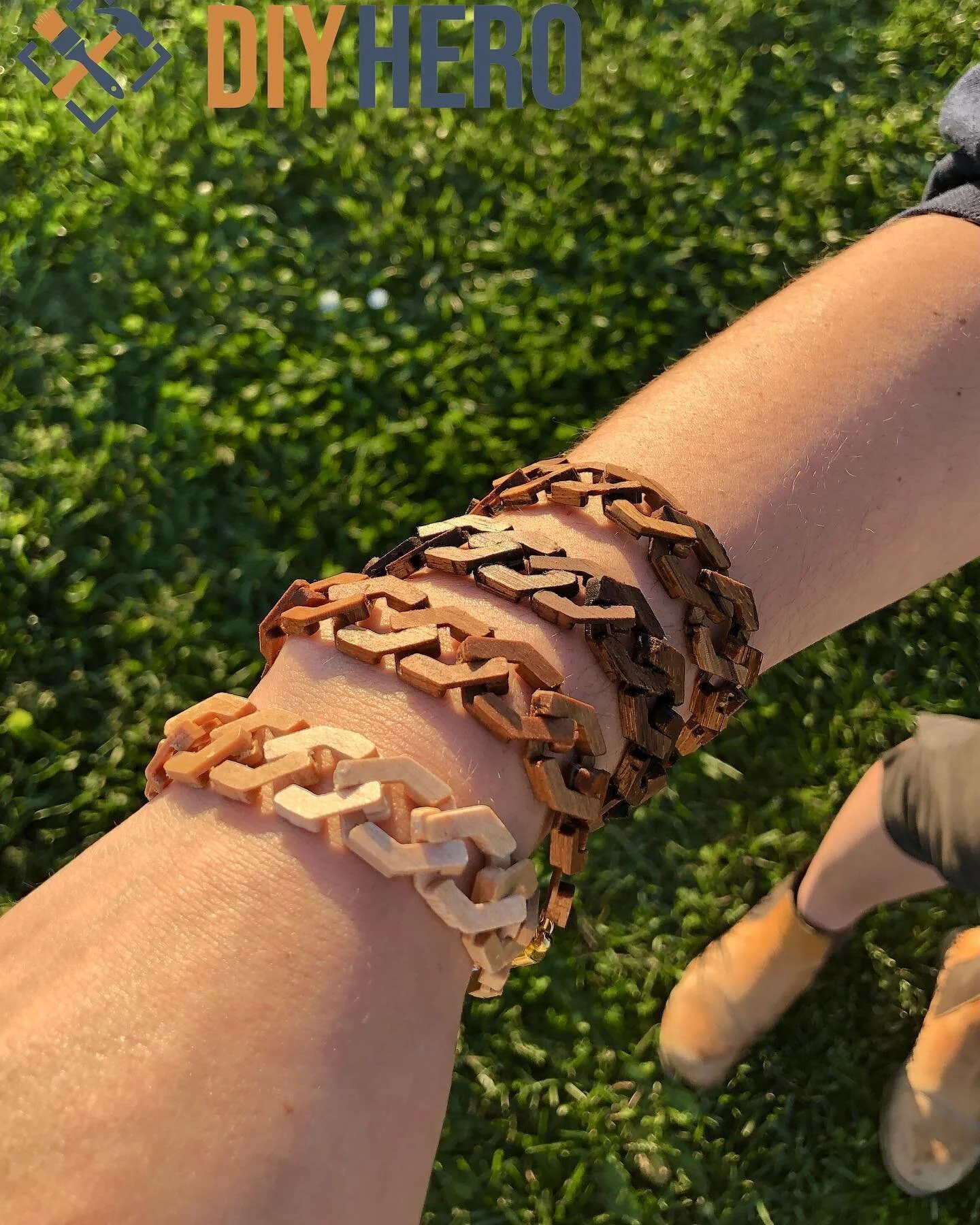 Big thanks to @mark_bowe for hosting the @officialdiyhero competition! It’s a great opportunity for makers like myself to get their name out there and have a chance at some start up capital. Link in bio to vote 🌲⛓