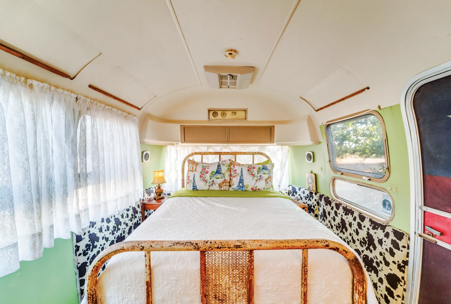 Airstream Sassy .png