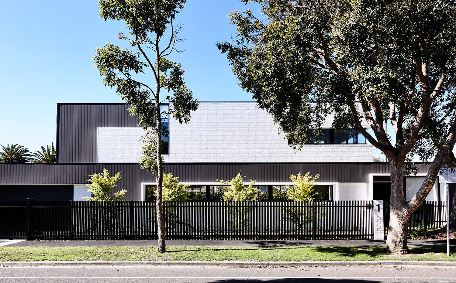 Reinders_MilduraAve_Aych_0002.jpg