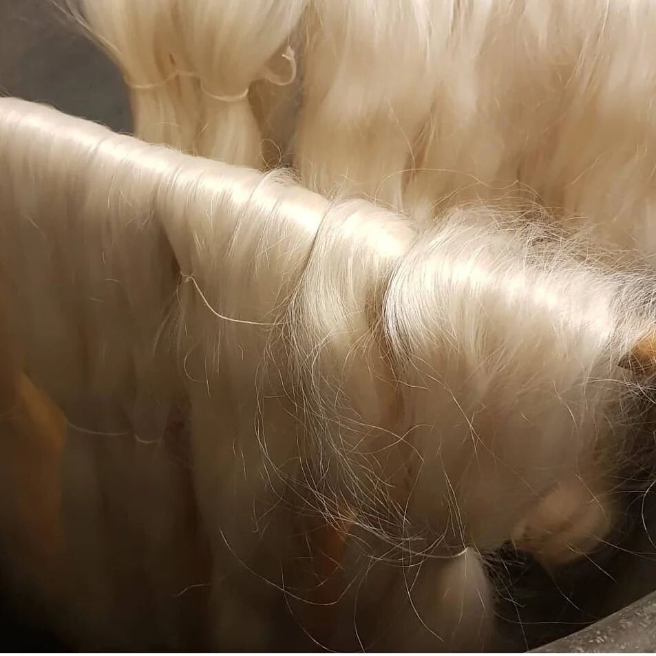 Incredible natural silk threads and silk cocoons before they are woven! 

I took these photos in Como, Italy when Mum and I visited and learnt about the magical process of silk creation. Hopefully we can get back again soon to show you more behind th