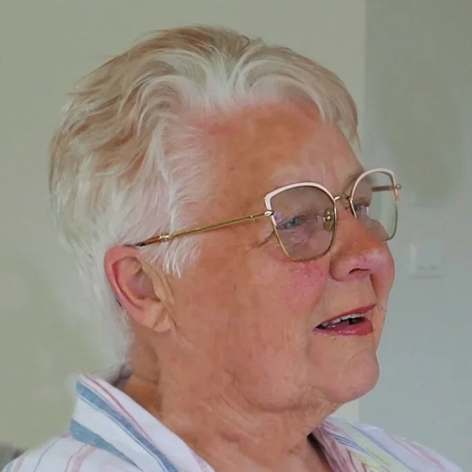 Gwen-683x1024.jpg