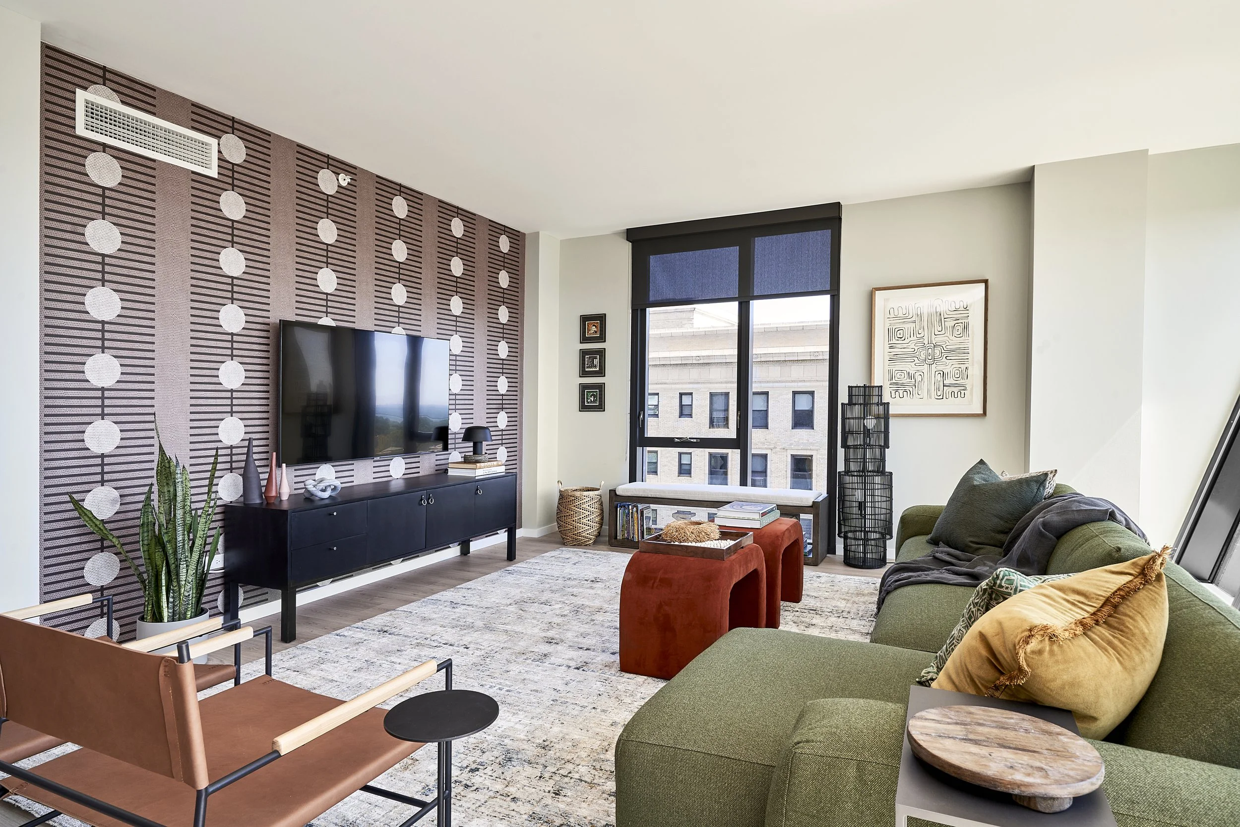 Hyde Park Highrise — Brooke Lang Design | Chicago Interior Designer