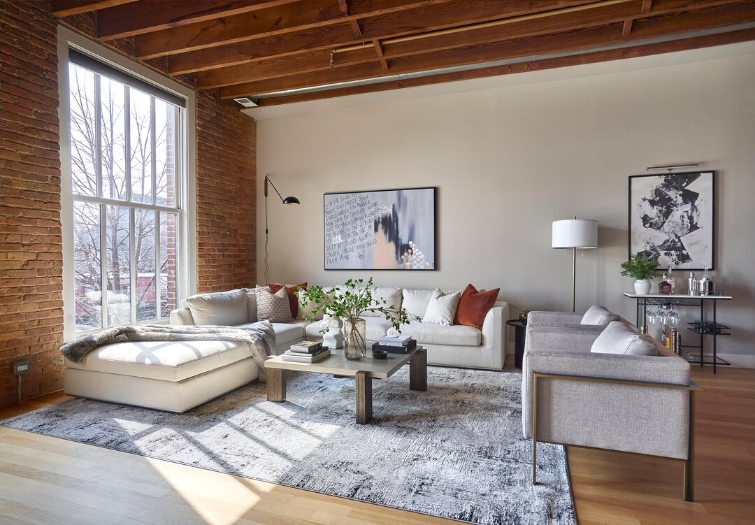 From Rendering to Reality ➡️ Swipe to see our presentation concepts and how we arrived at this sophisticated, yet relaxed living space. ✨ #SouthLoopTimberLoft
.
.
#chicagodesigner #chicagoarchitect #contemporarydesign #designpresentation #designconce