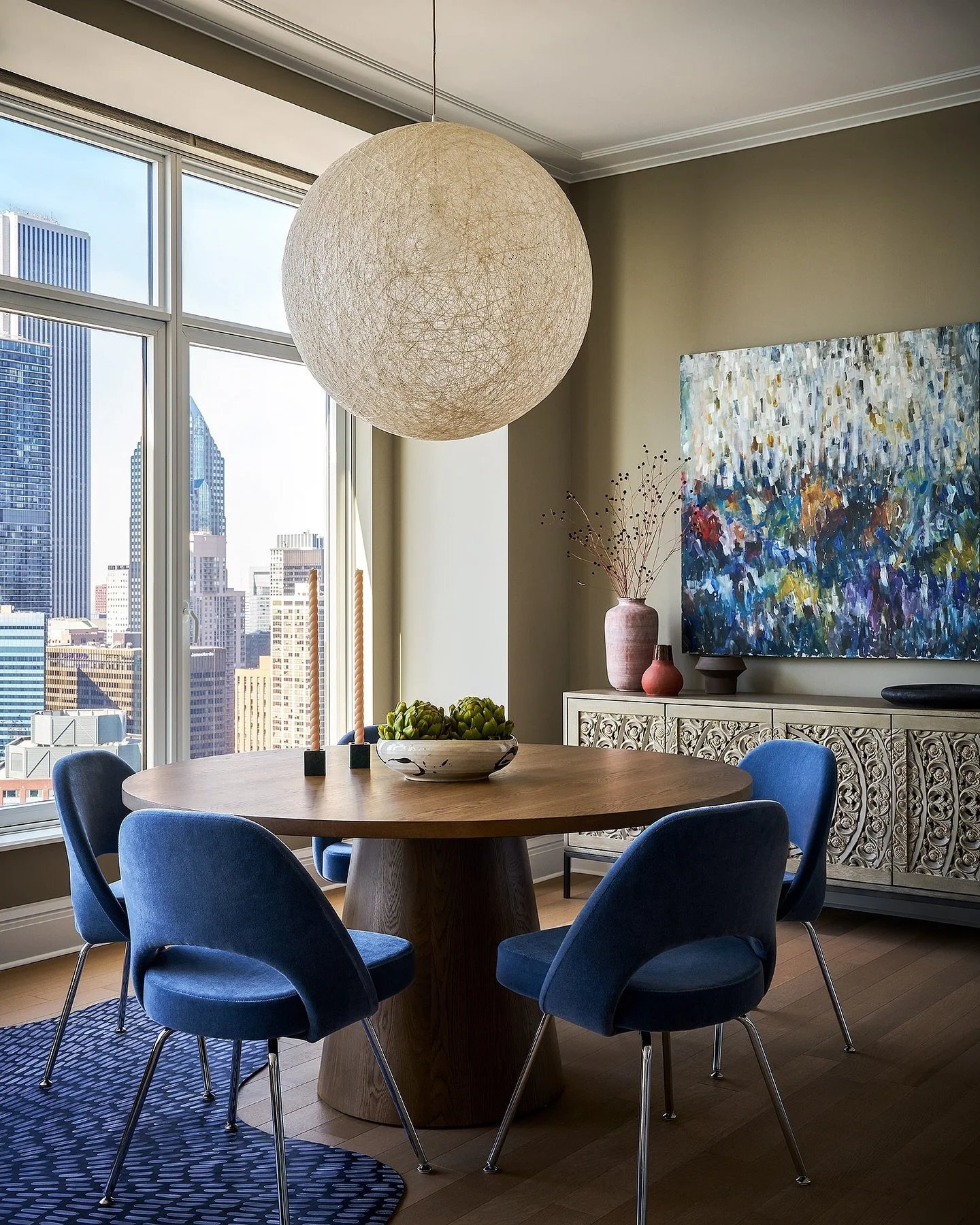 What an honor to be selected by @archdigest as one of the top interior designers in Chicago you need to know! And huge thank you for featuring our @onebennettpark park as the featured photo! 🥰 Grateful to be listed amongst the uber talented designer