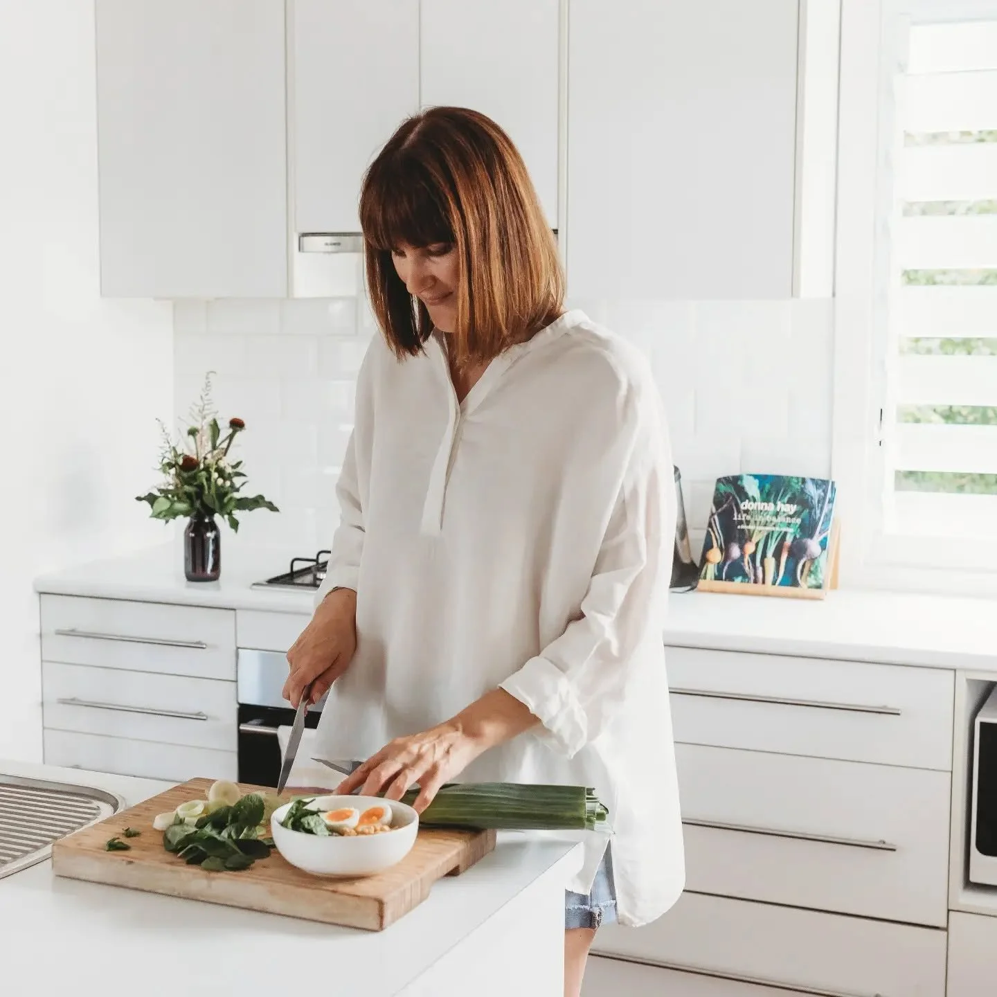 I see this so often in clinic:
A lack of protein for breakfast. 

Eating a balanced breakfast is key for mental health and consistent energy, and also needed for blood glucose stability; insulin resistance is a main driver of belly fat.

For each mai