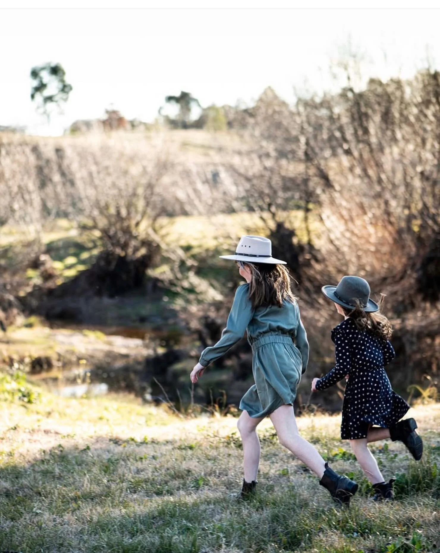 Winter is here and  that means school holidays are around the corner!
⠀⠀⠀⠀⠀⠀⠀⠀⠀
If you&rsquo;re looking for a little family getaway - somewhere for the kids to stretch their legs, enjoy some fresh air, and learn about where their food comes from, all