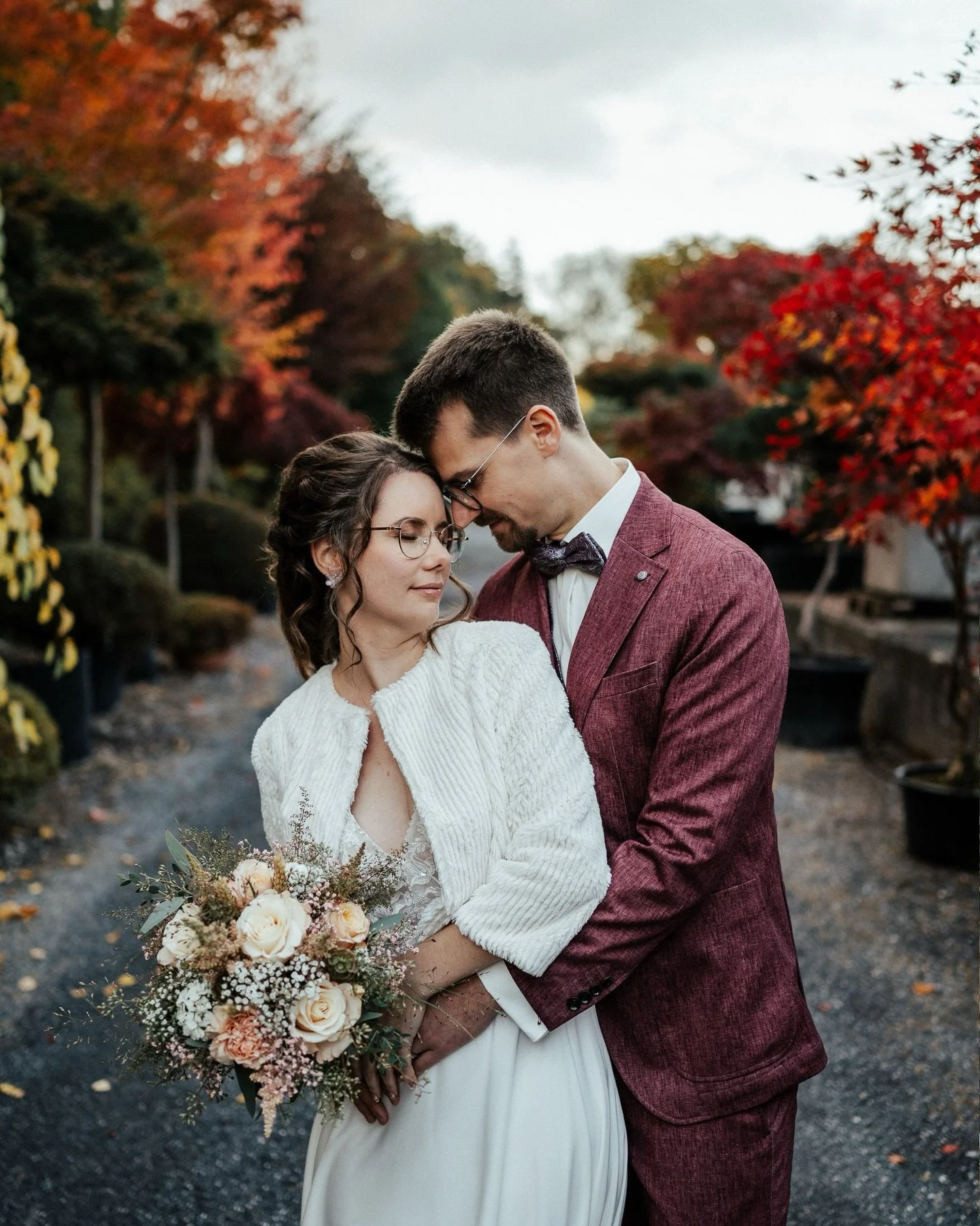 Winti-Herbst-Hochzeit 🍁✨

Dieses Jahr durfte ich wieder so wundervolle Hochzeiten fotografieren!

Eine davon in der @chaeferhutte_chaefergrotto in Winterthur. Die Trauung, der Ap&eacute;ro und das Paarshooting konnten sogar draussen bei Sonnenschein