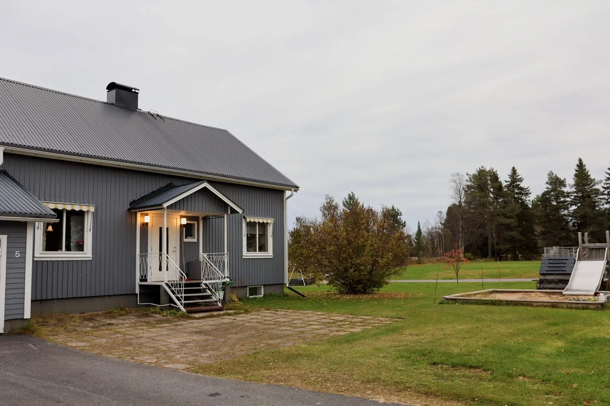 kvartersvillan gård - kopia.jpg