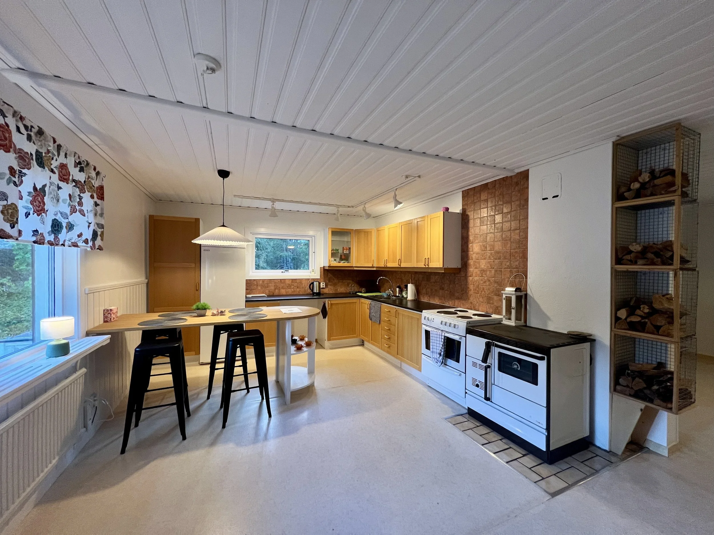 Cucina con legna.jpg