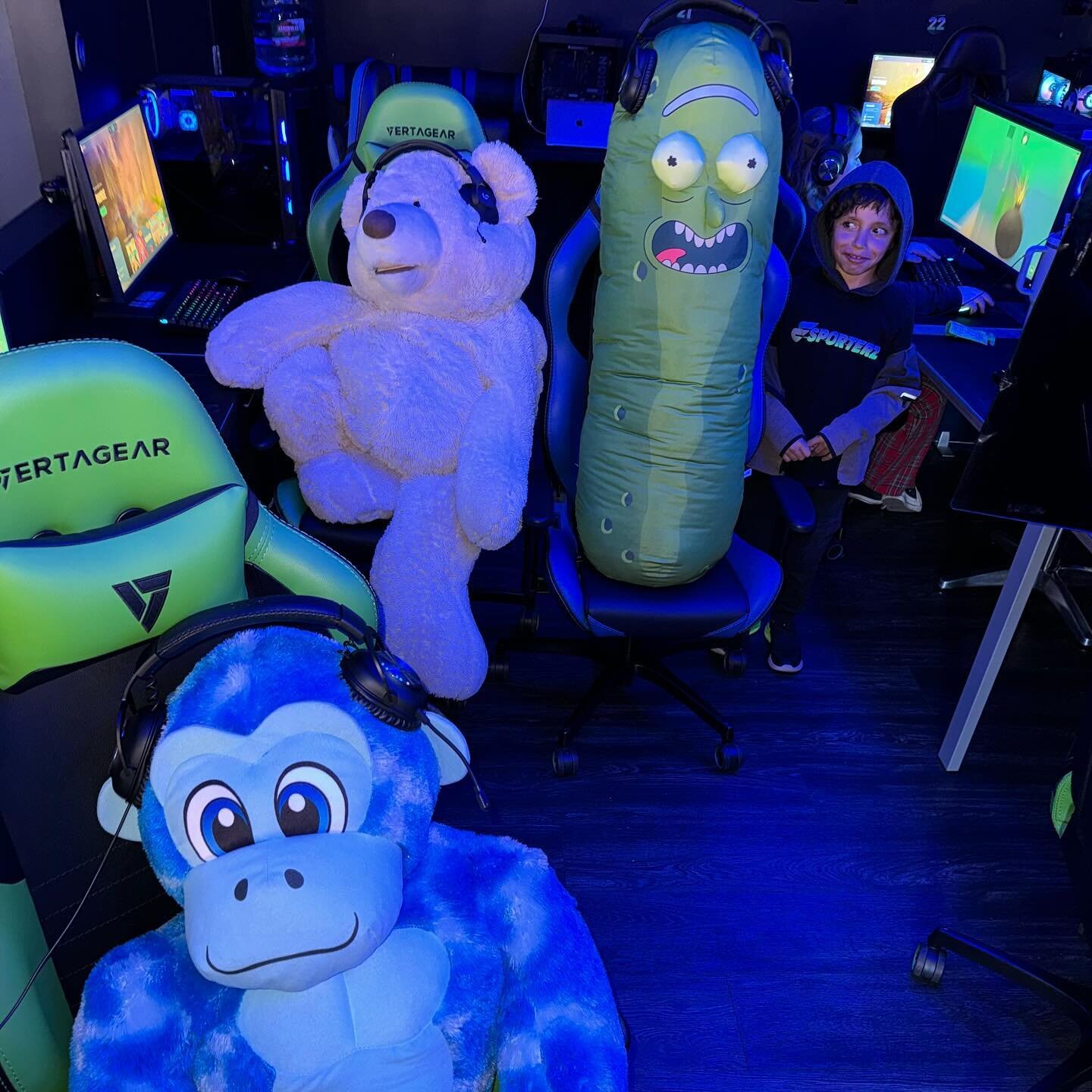 Our campers brought their stuffy and PJ game today! Go big or go home!

www.Esporterz.com/camps

#camps #gaming #esports #stemeducation #codingforkids #playtogether #minecraft #roblox #teamwork #valorant #fortnite #smashbrosultimate #leagueoflegends 