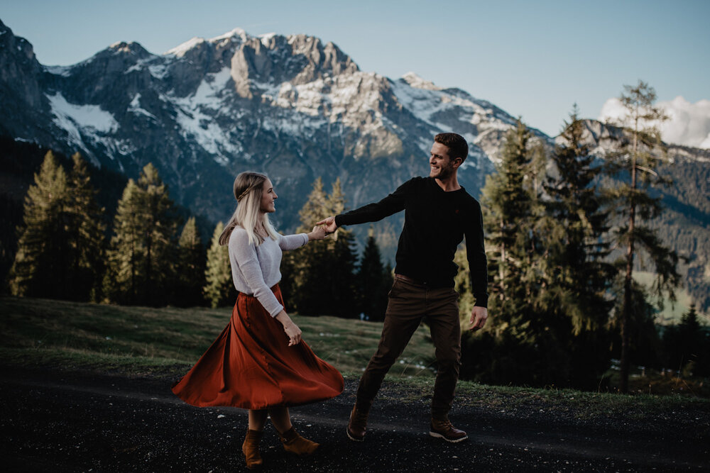Mountain Couple Shoot Salzburg - Miss Freckles Photography (16 von 30).jpg