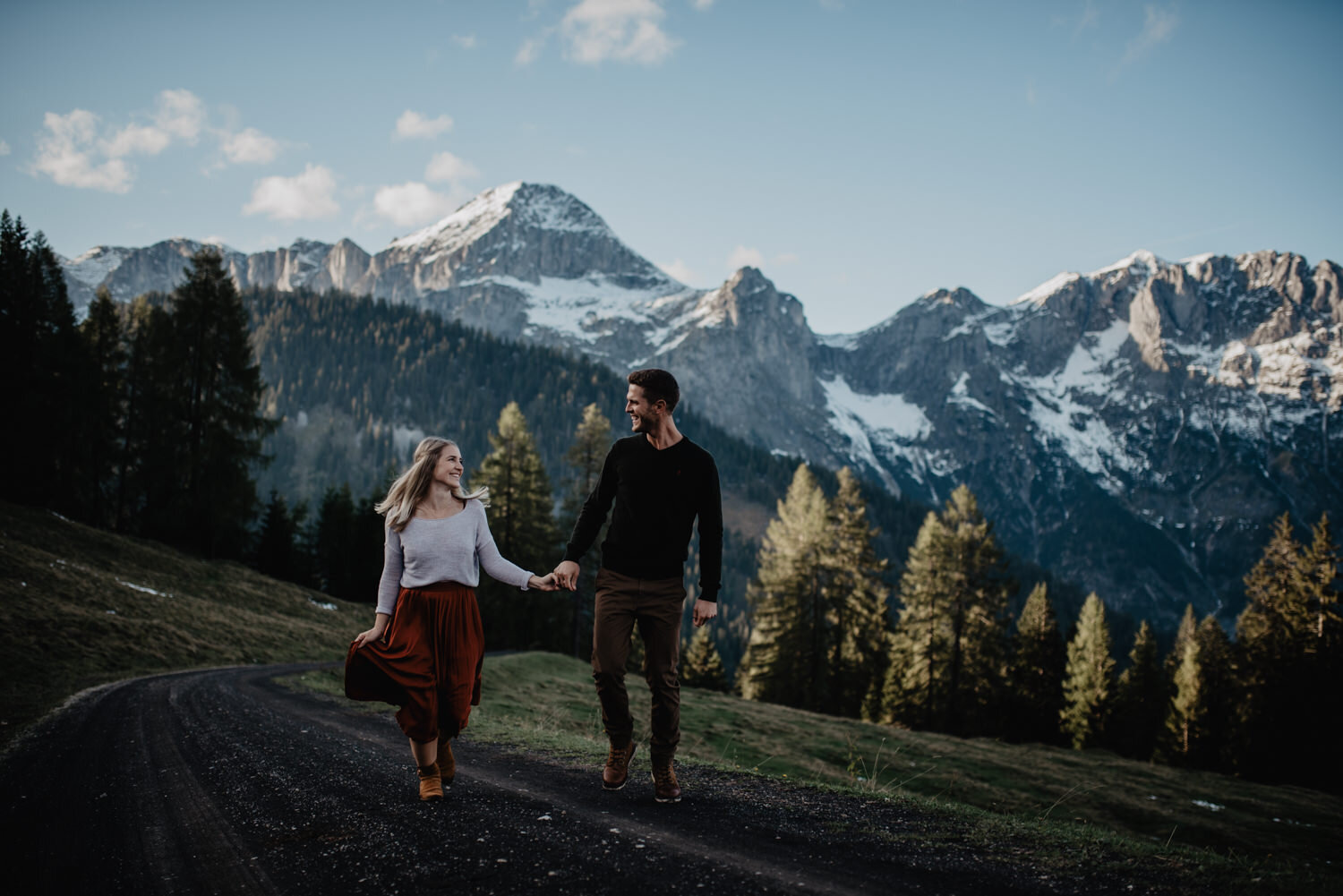 Mountain Couple Shoot Salzburg - Miss Freckles Photography (17 von 30).jpg