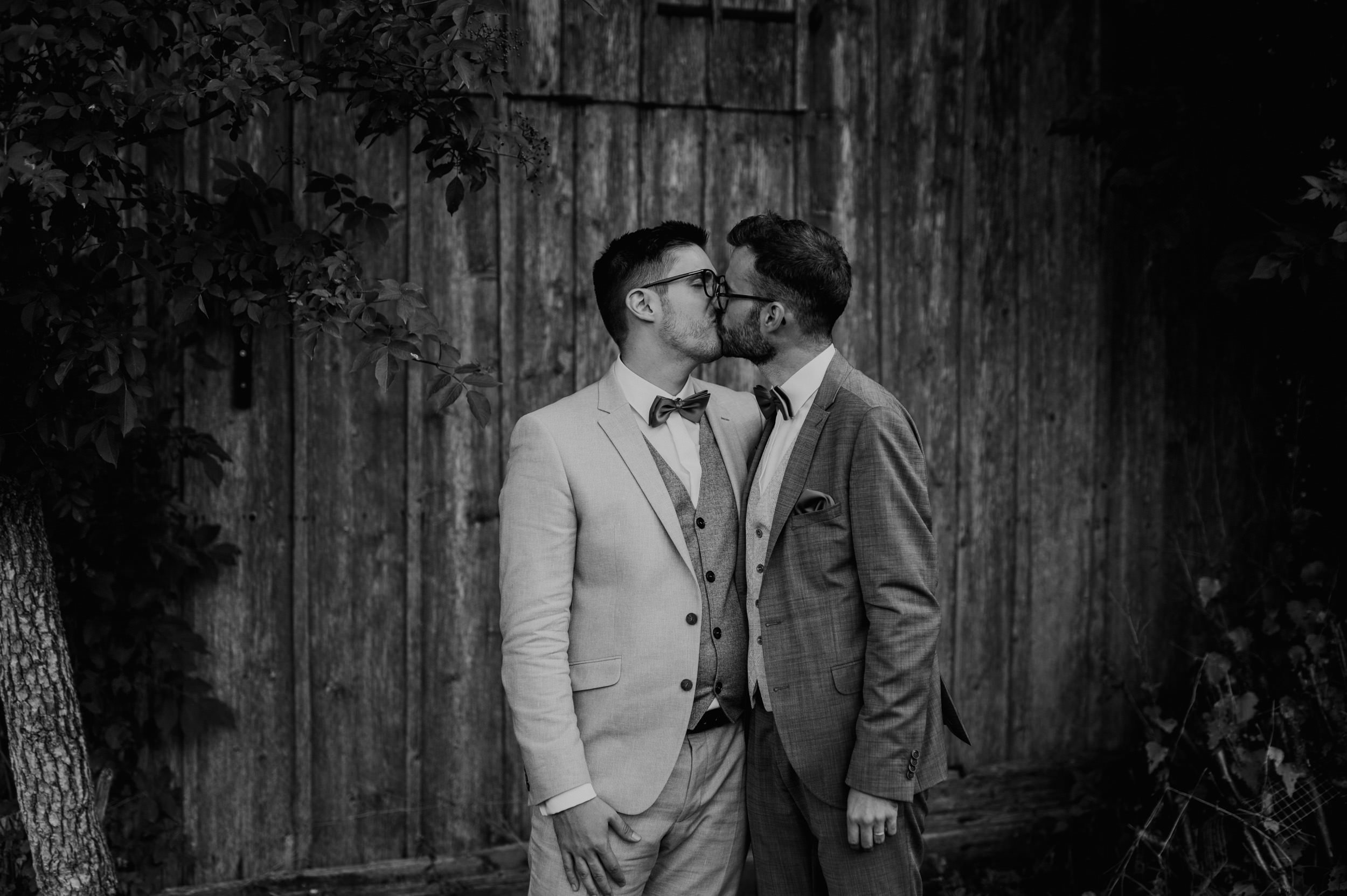 LGBTQIA-Hochzeit_MissFrecklesPhotography (48 von 96).jpg