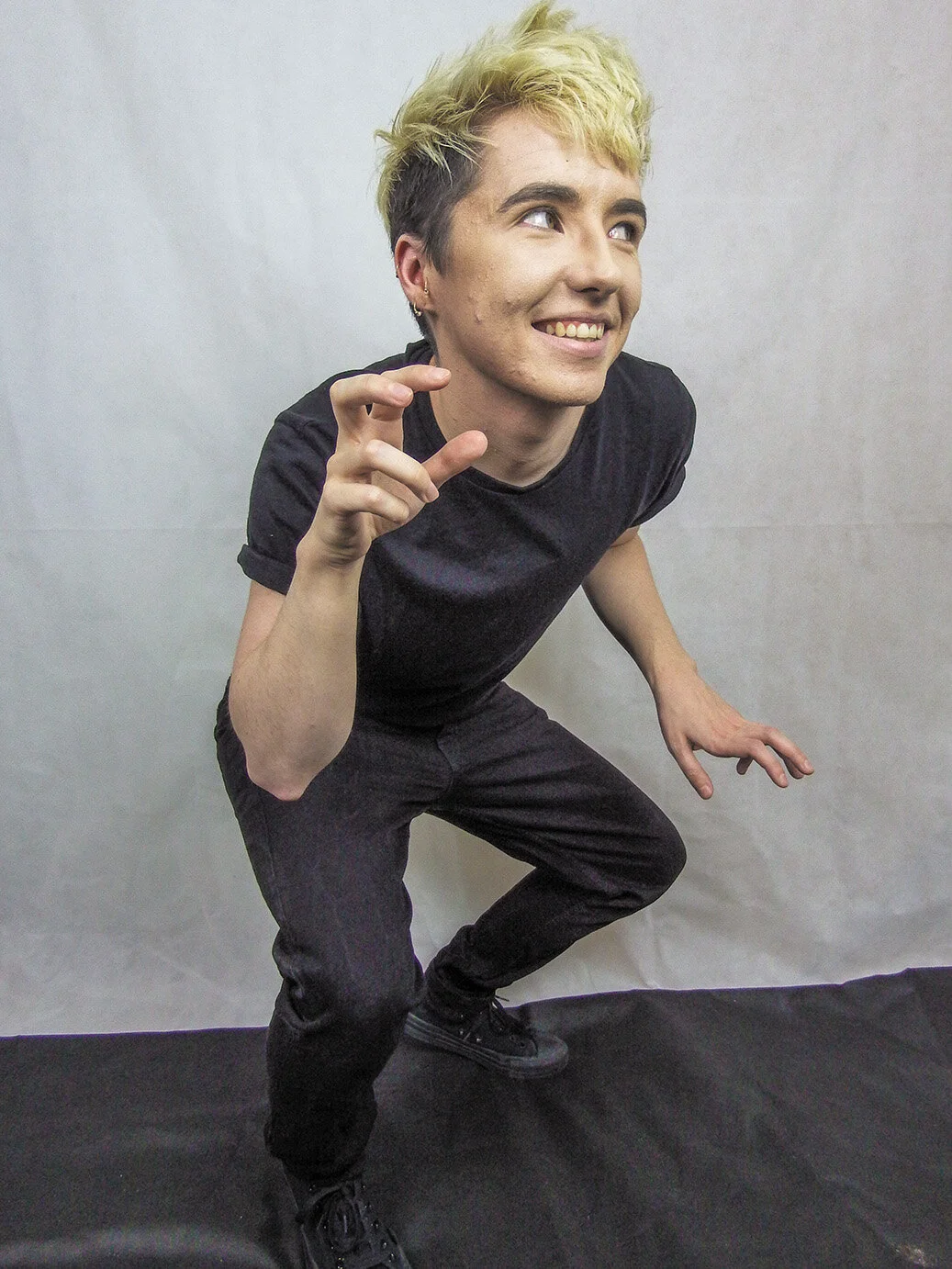 A Cosplayer’s Guide to Posing — The Cosplay Journal