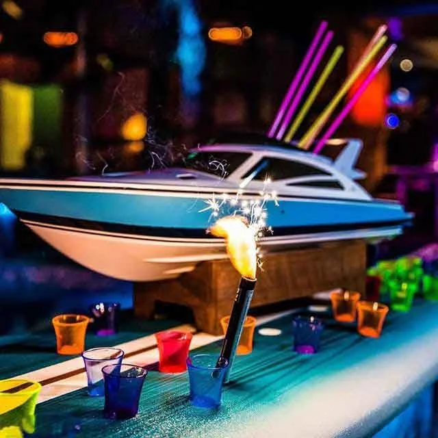 TROPICANA_Yacht-Sharer-2.jpg