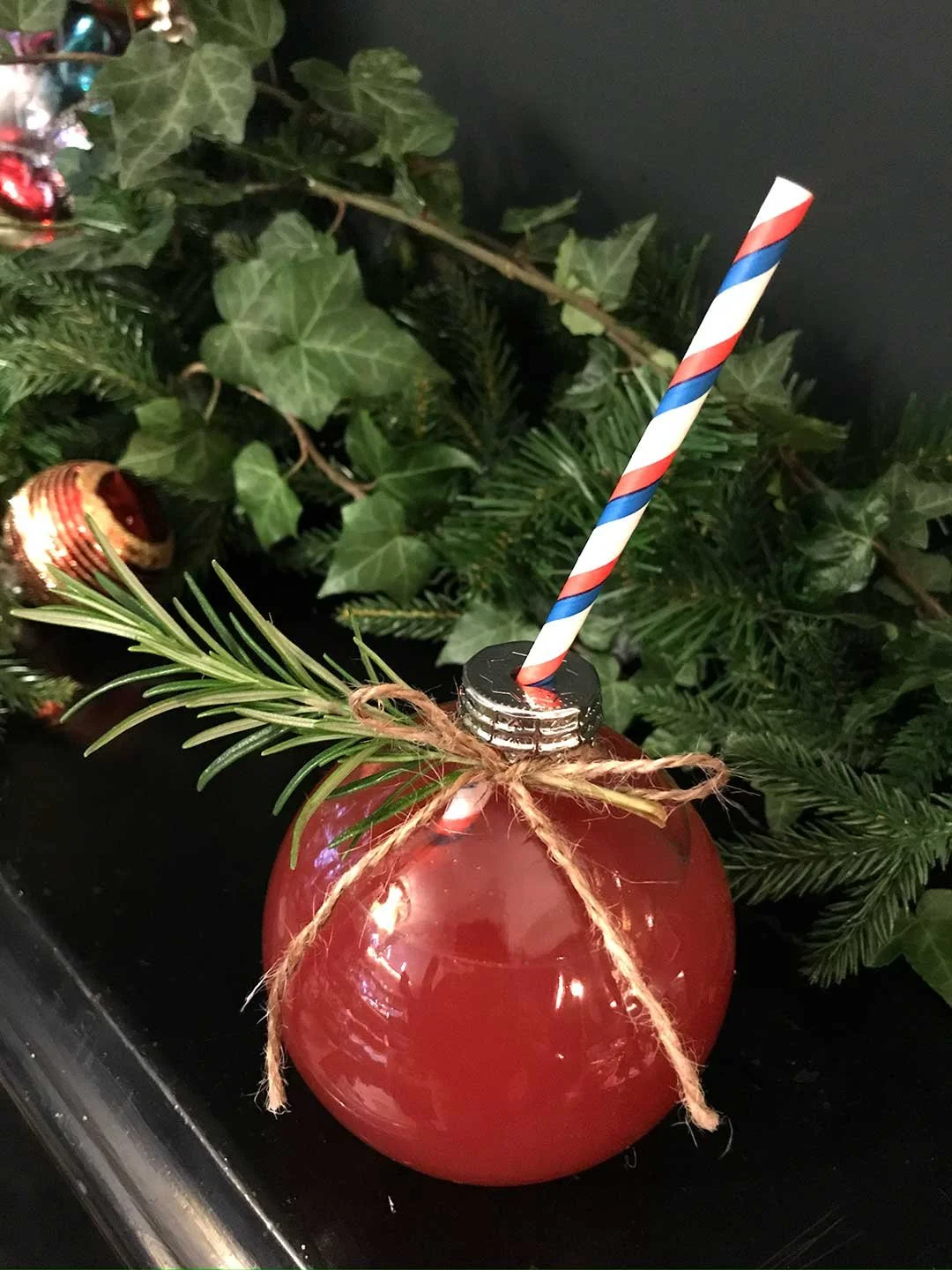 CHRISTMAS-BAUBLE-COCKTAIL-GLASS-WEB.jpg