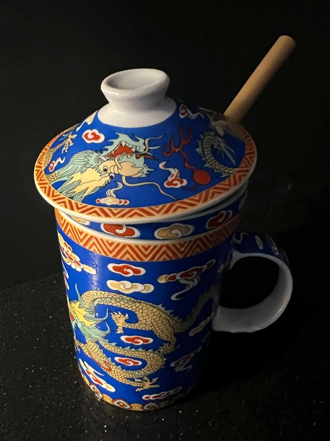 BLUE-CHINESE-DRAGON-COCKTAIL-CUP-WEB-4.jpg